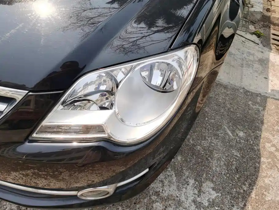 VOLKSWAGEN BORA 2012