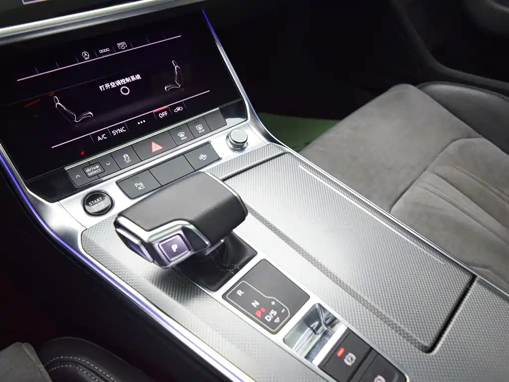 AUDI A6L 2021