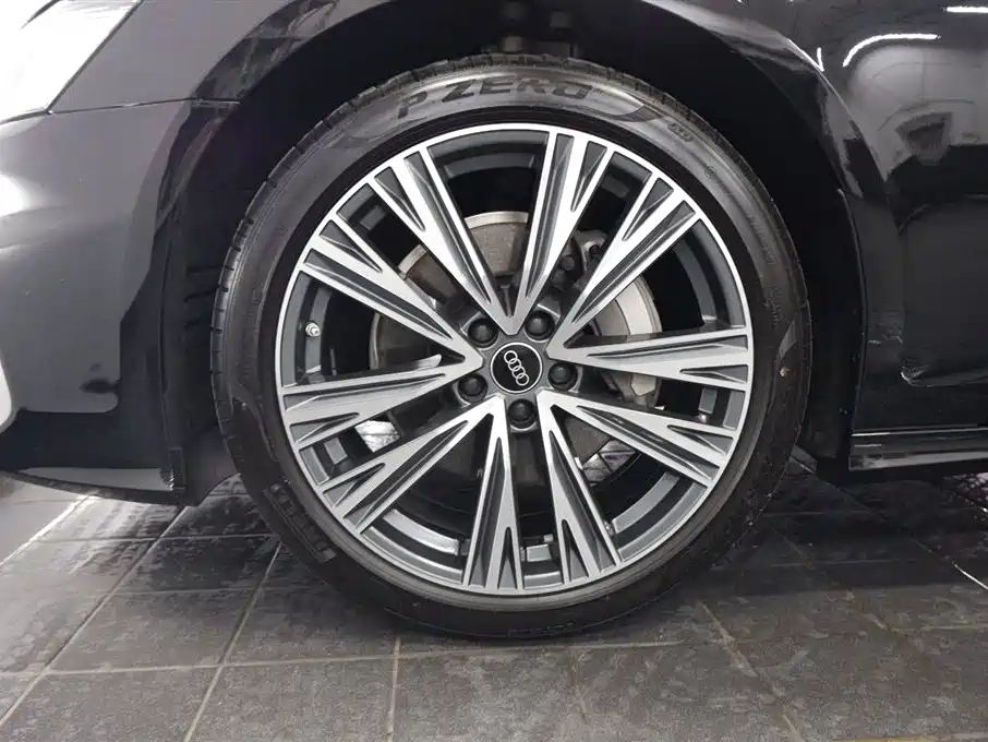 AUDI A6L 2023