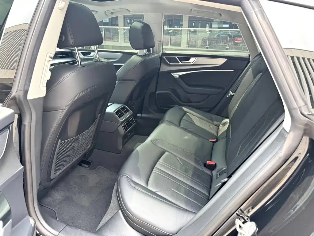 AUDI A7 2023
