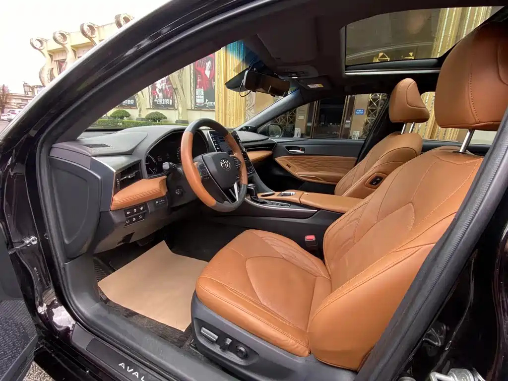 TOYOTA AVALON 2019