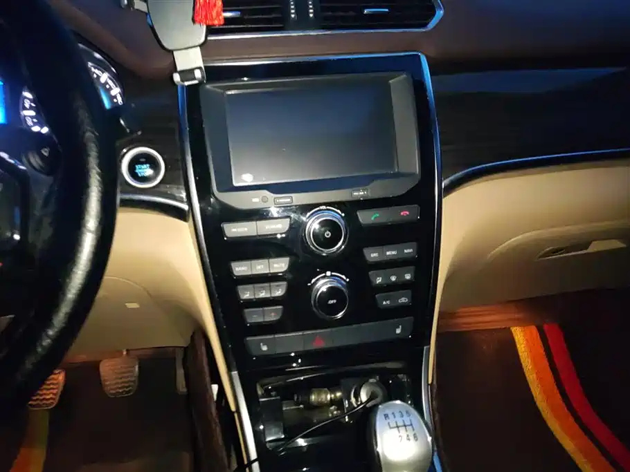 HAVAL H2 2015