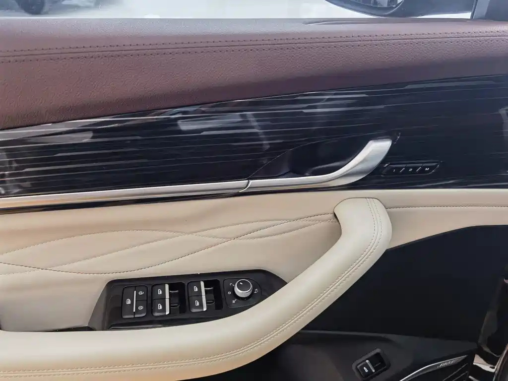 GEELY AUTO MONJARO 2022