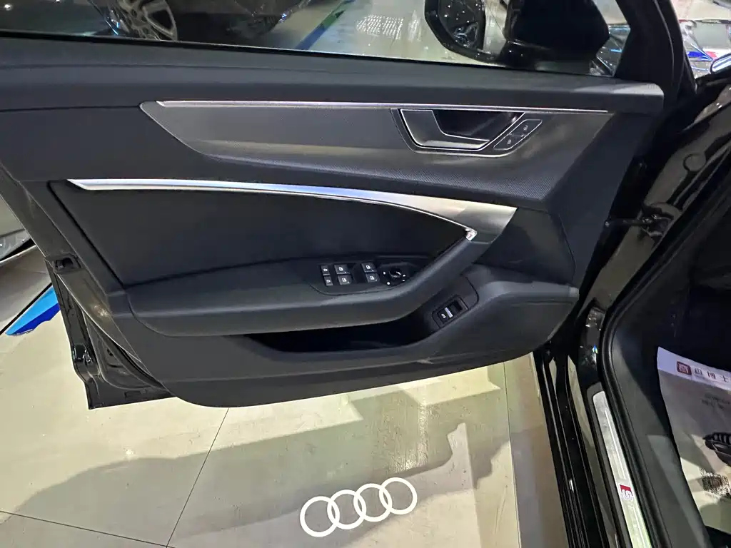 AUDI A6L 2023