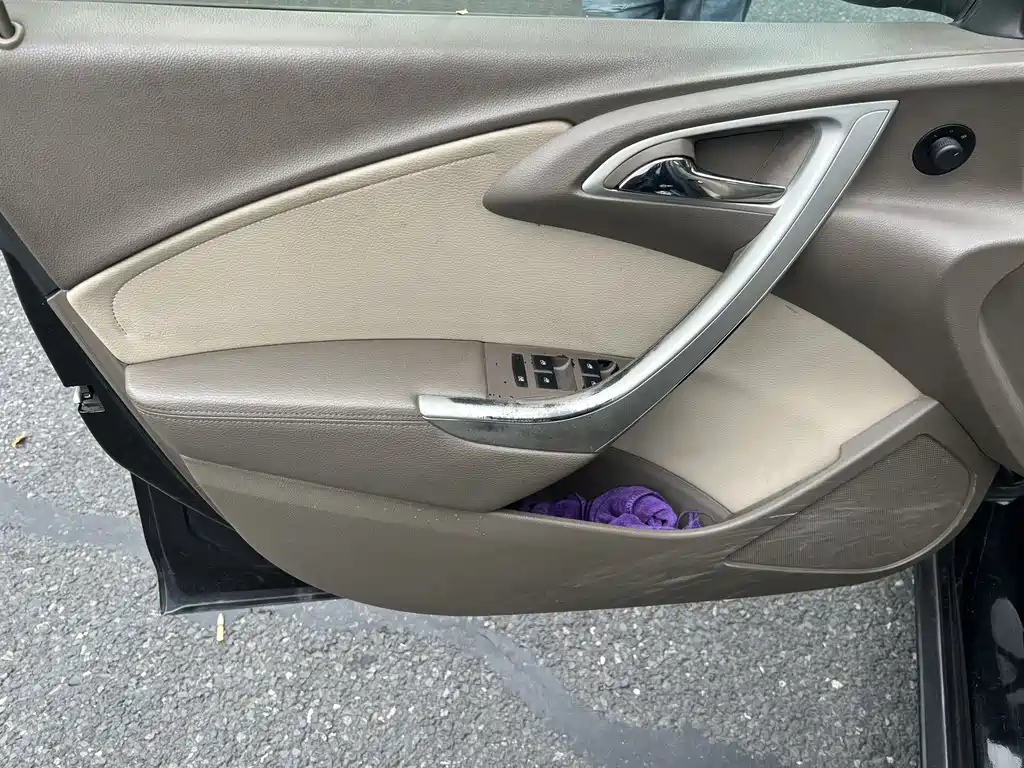 BUICK EXCELLE 2012