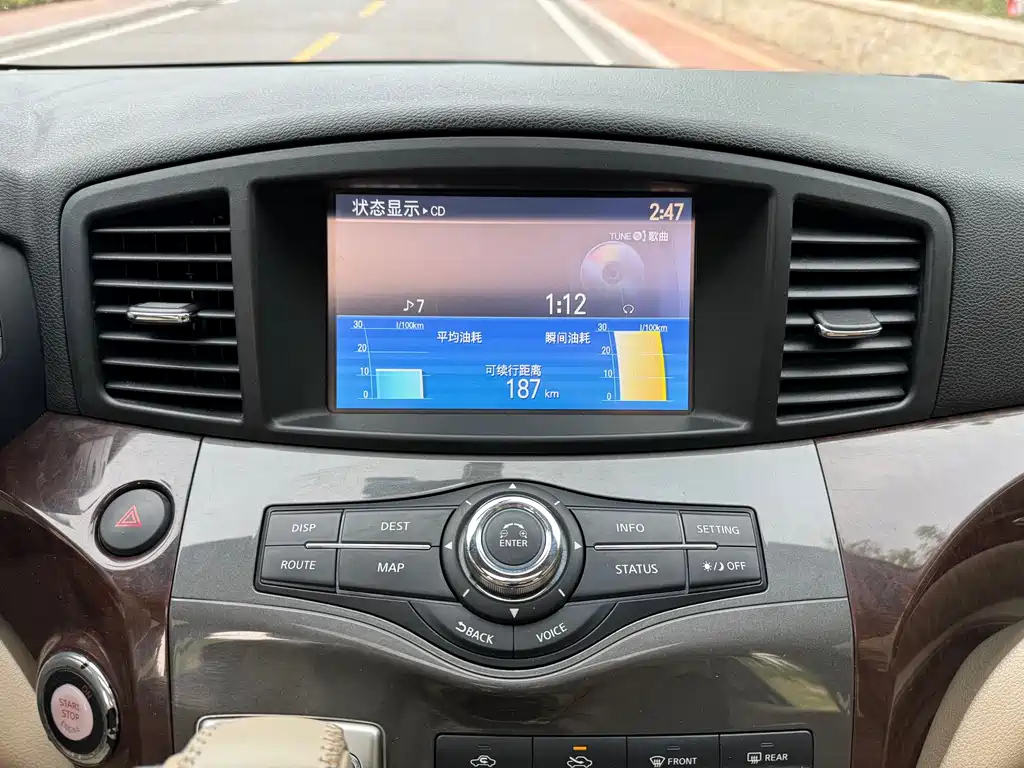 NISSAN QUEST 2014