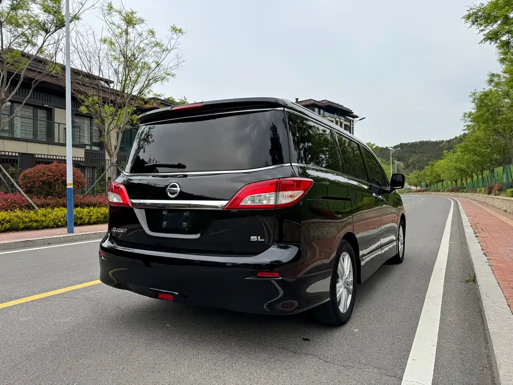 NISSAN QUEST 2014