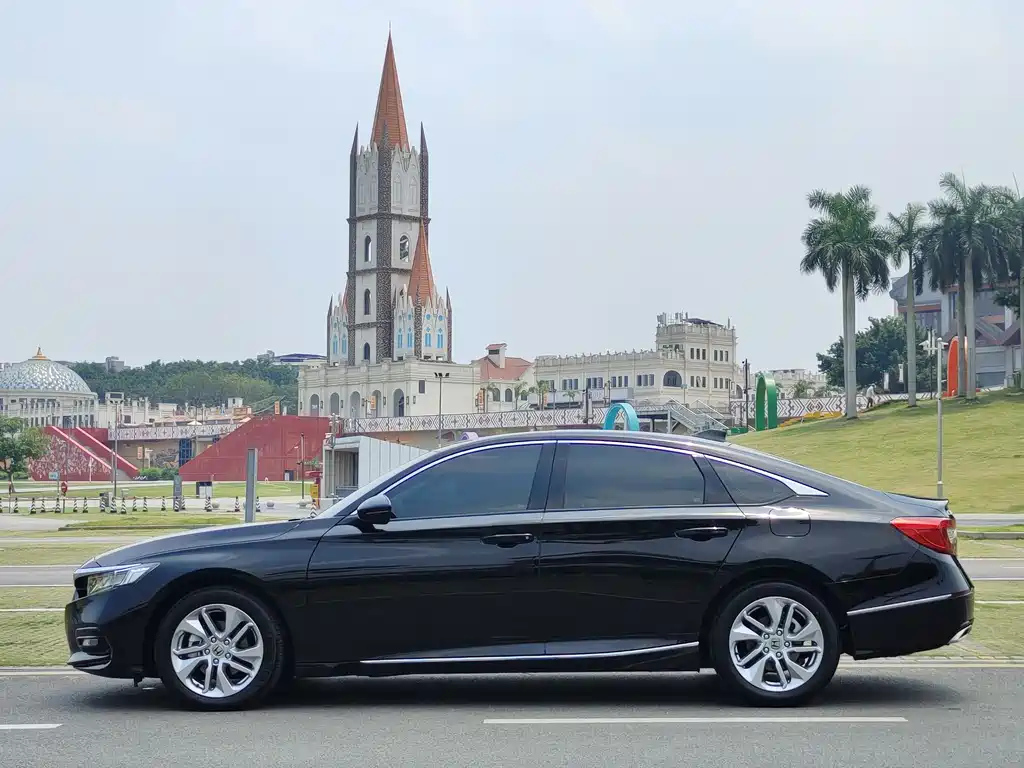 HONDA ACCORD 2021