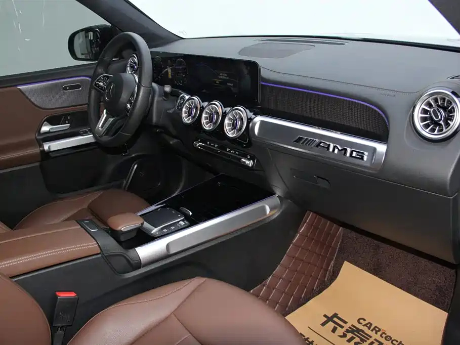 MERCEDES BENZ GLB 2022
