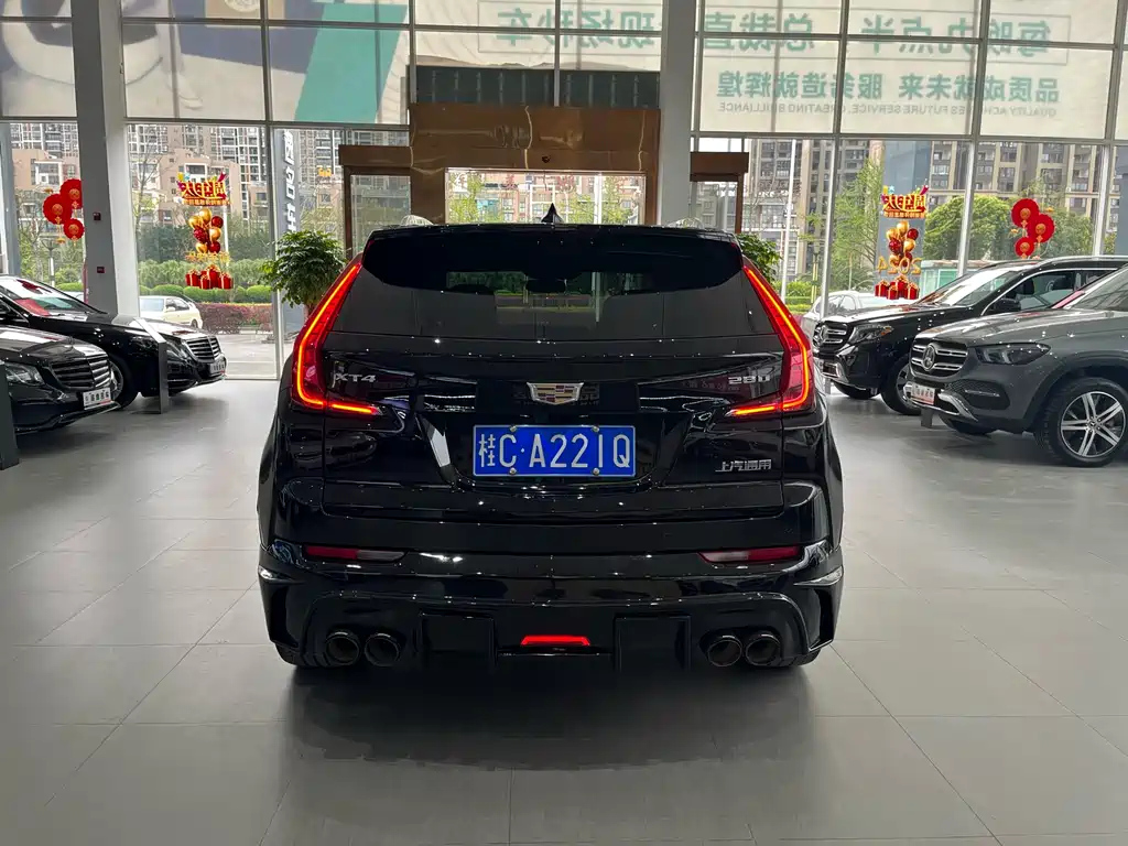 CADILLAC XT4 2021