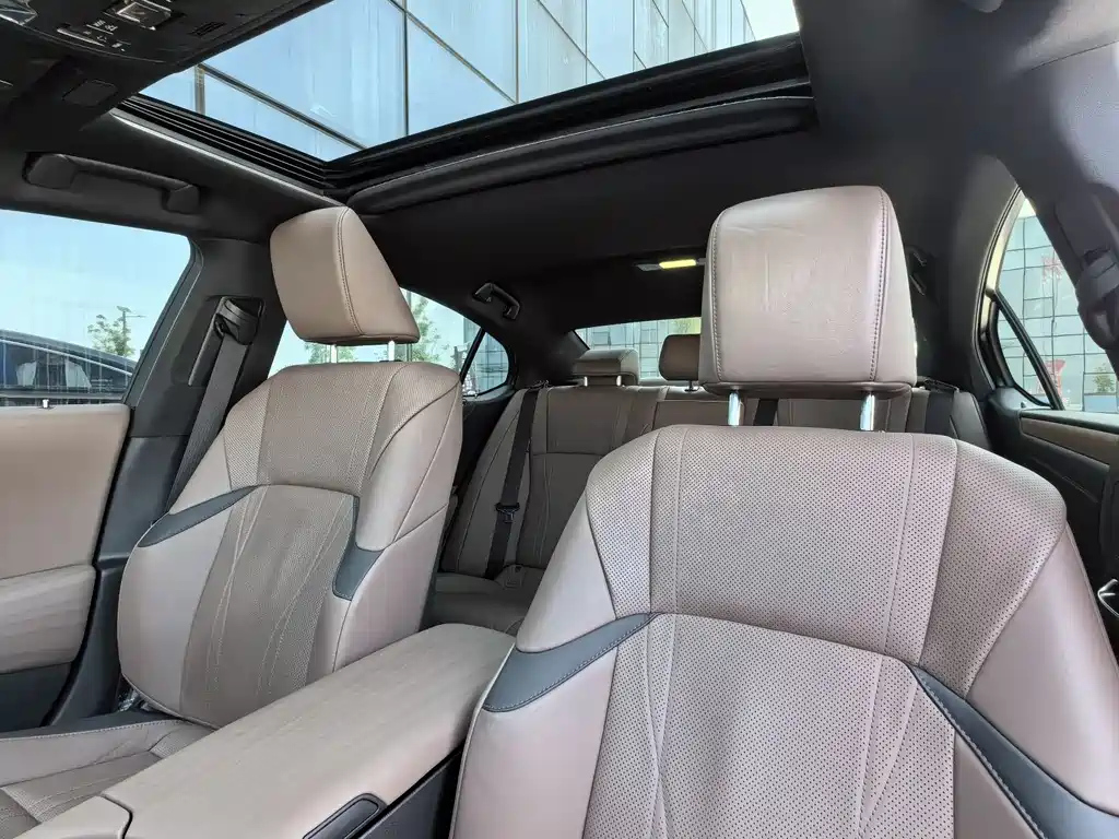 LEXUS ES 2022