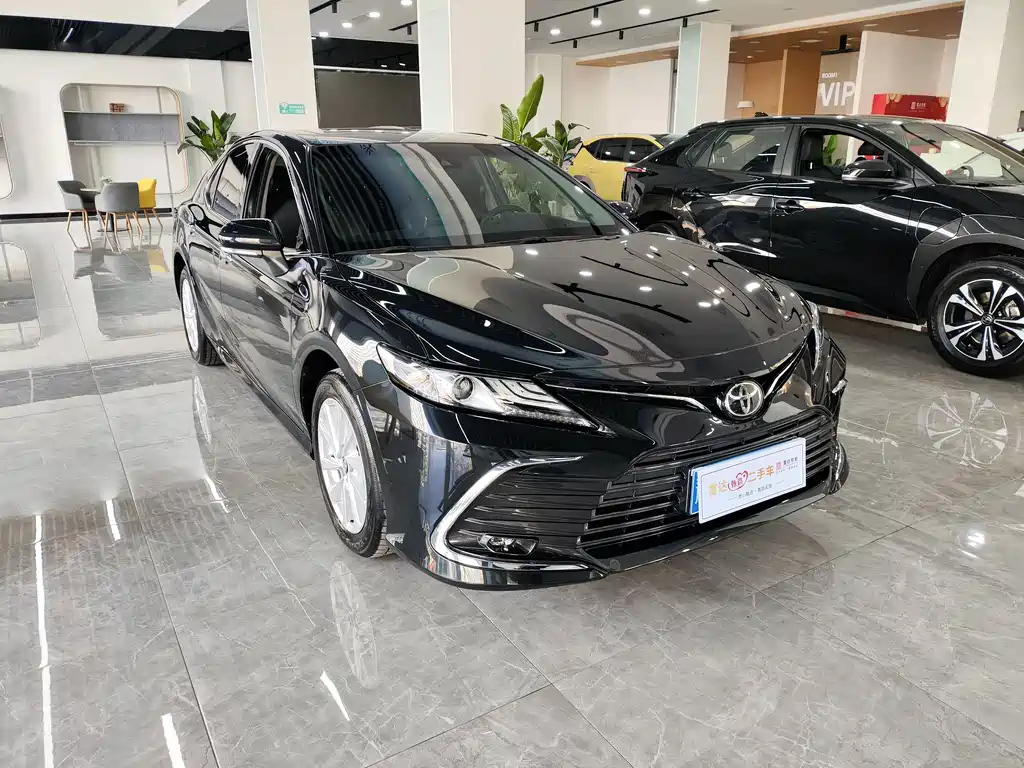 TOYOTA CAMRY 2023