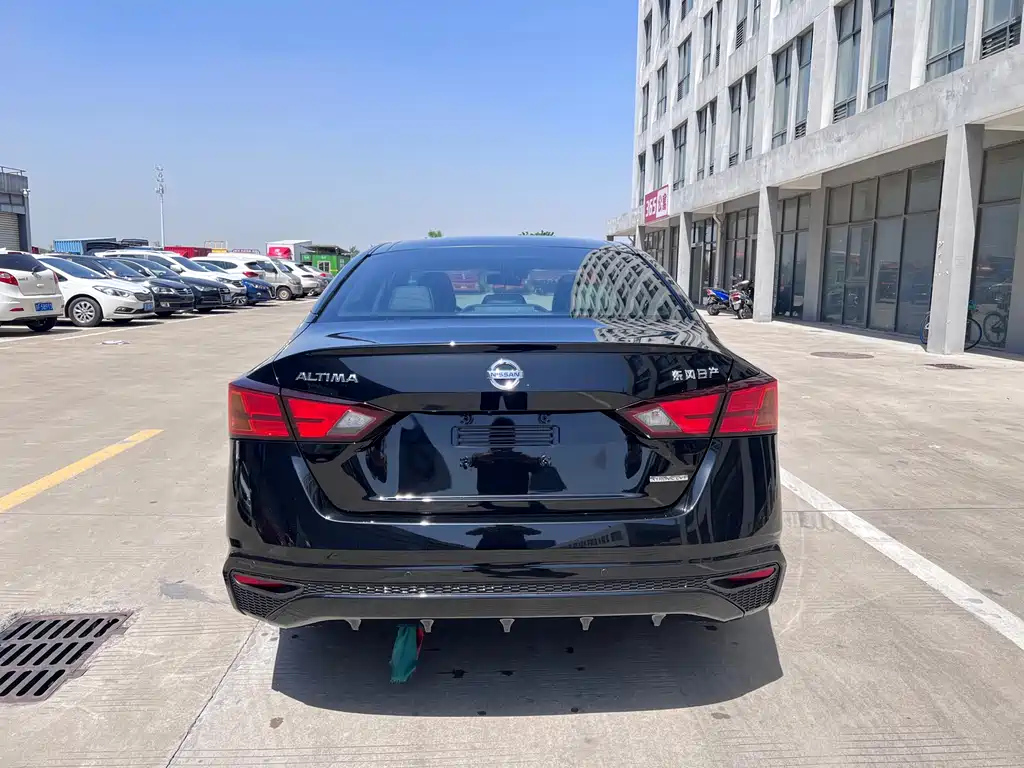 NISSAN TEANA 2021