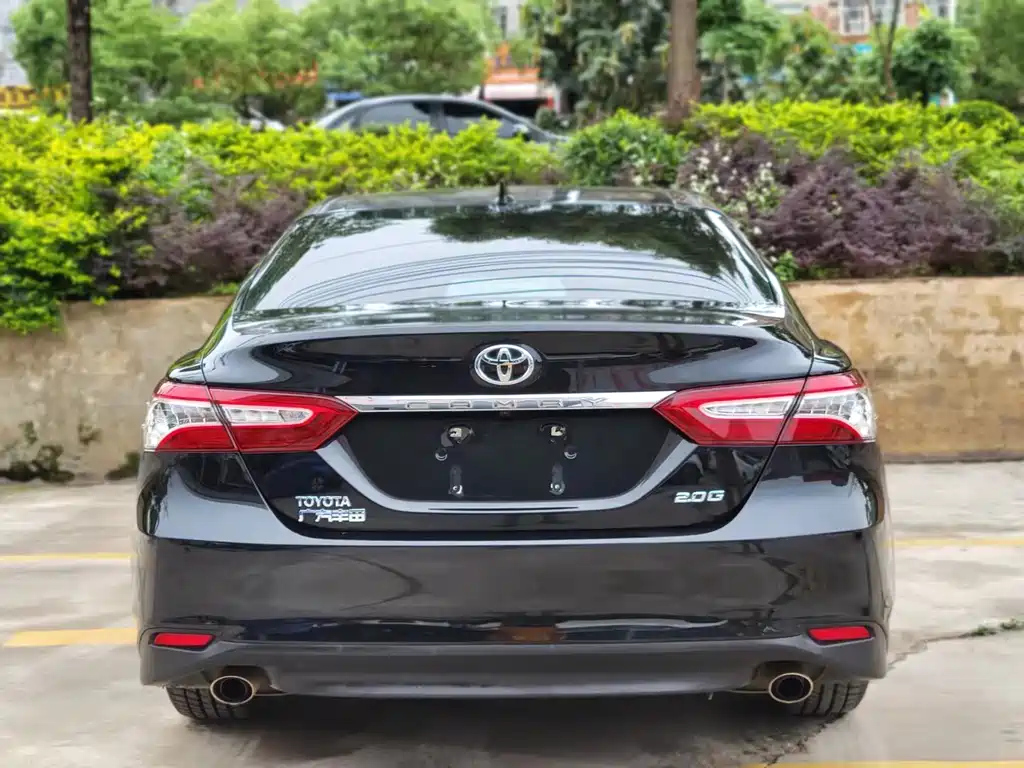 TOYOTA CAMRY 2019