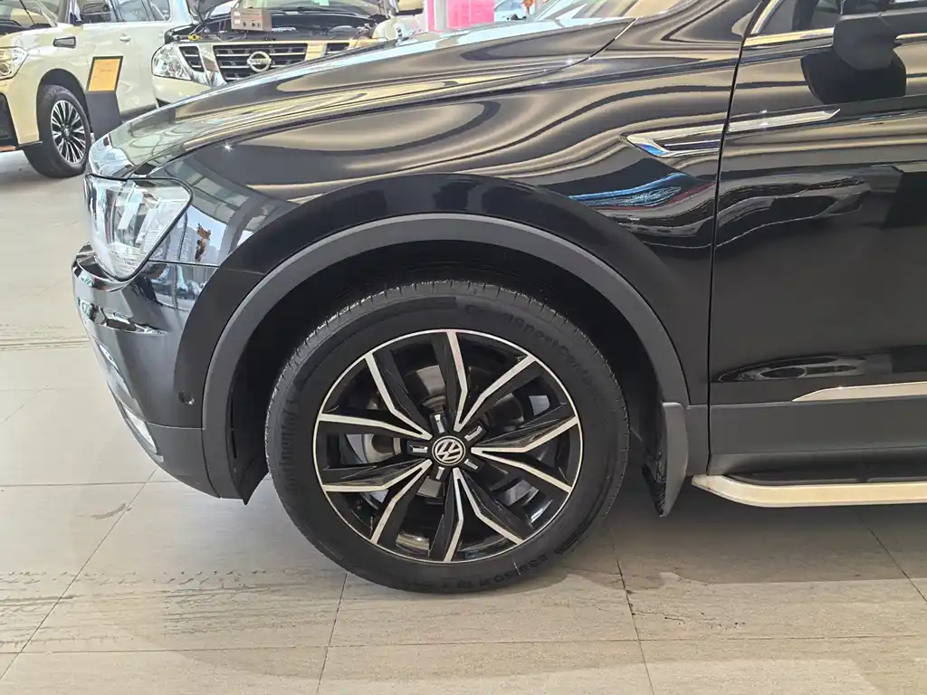 VOLKSWAGEN TIGUAN L 2019