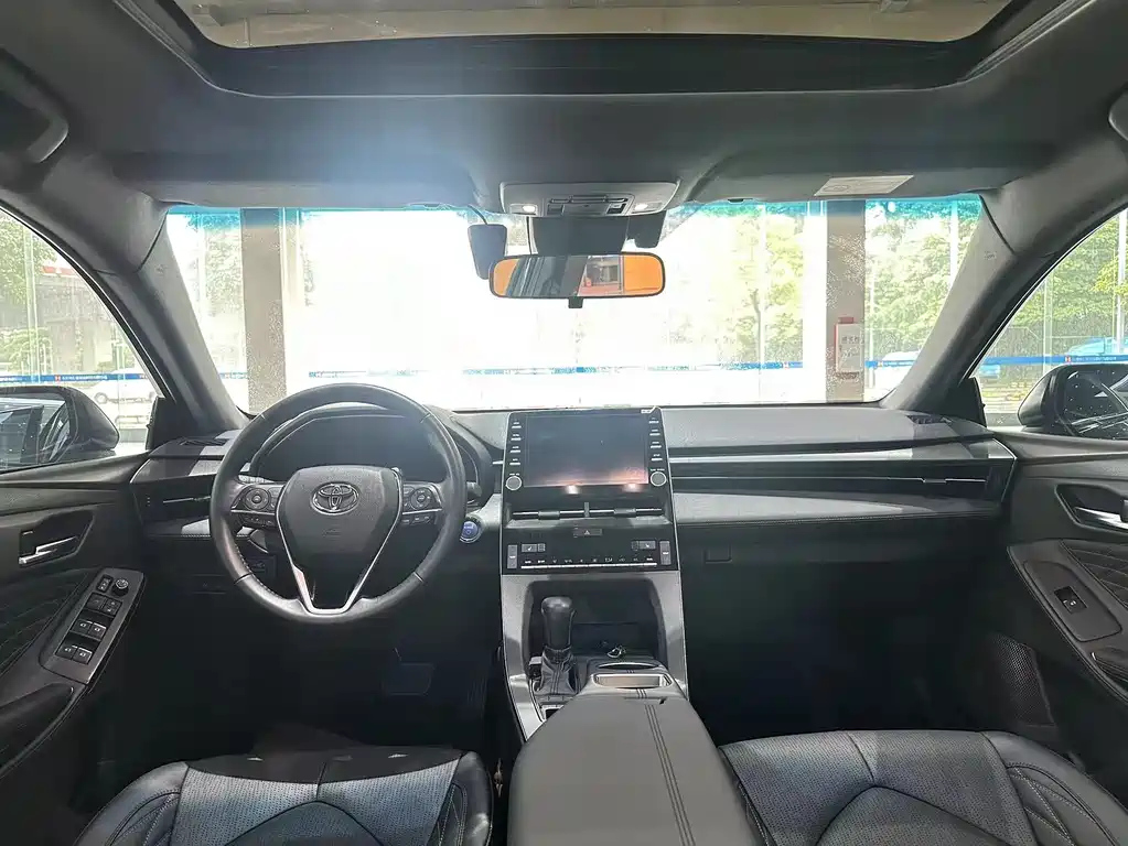 TOYOTA AVALON 2020