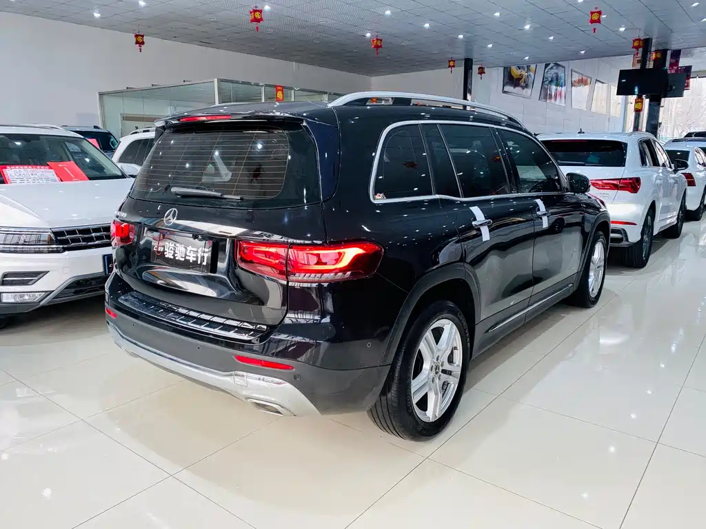 MERCEDES BENZ GLB 2021