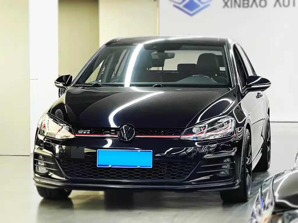VOLKSWAGEN GOLF 2018