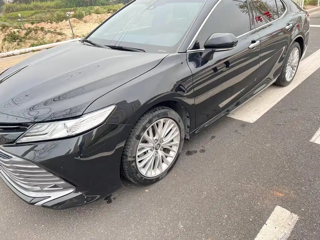 TOYOTA CAMRY 2021