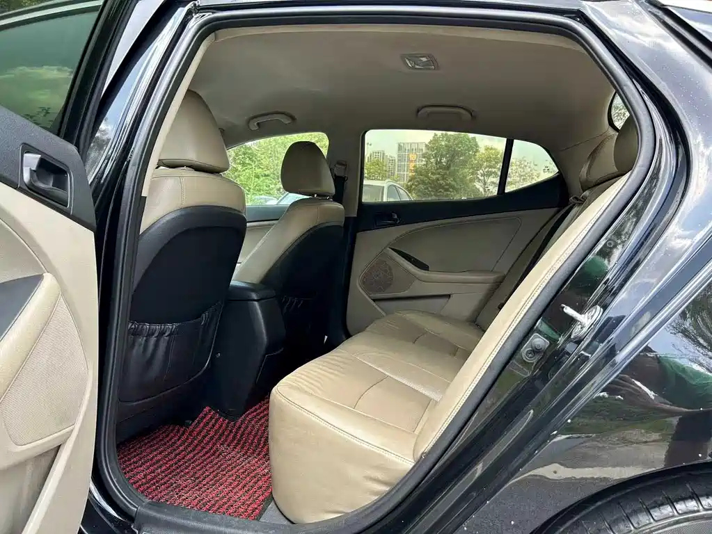 KIA K5 2017