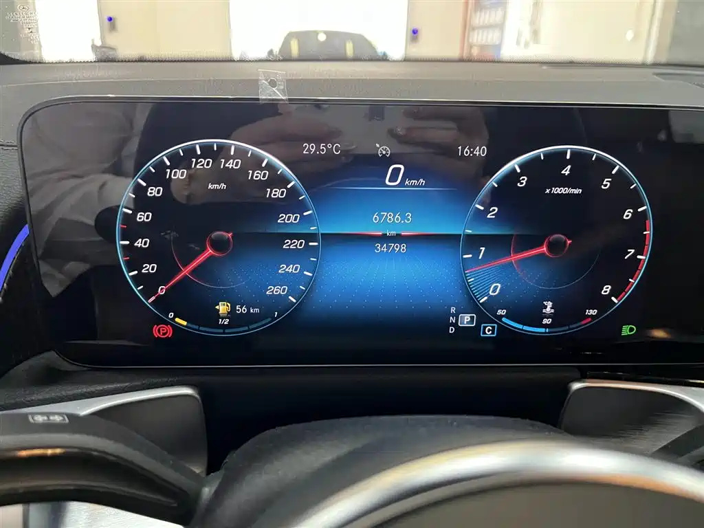 MERCEDES BENZ GLB 2022