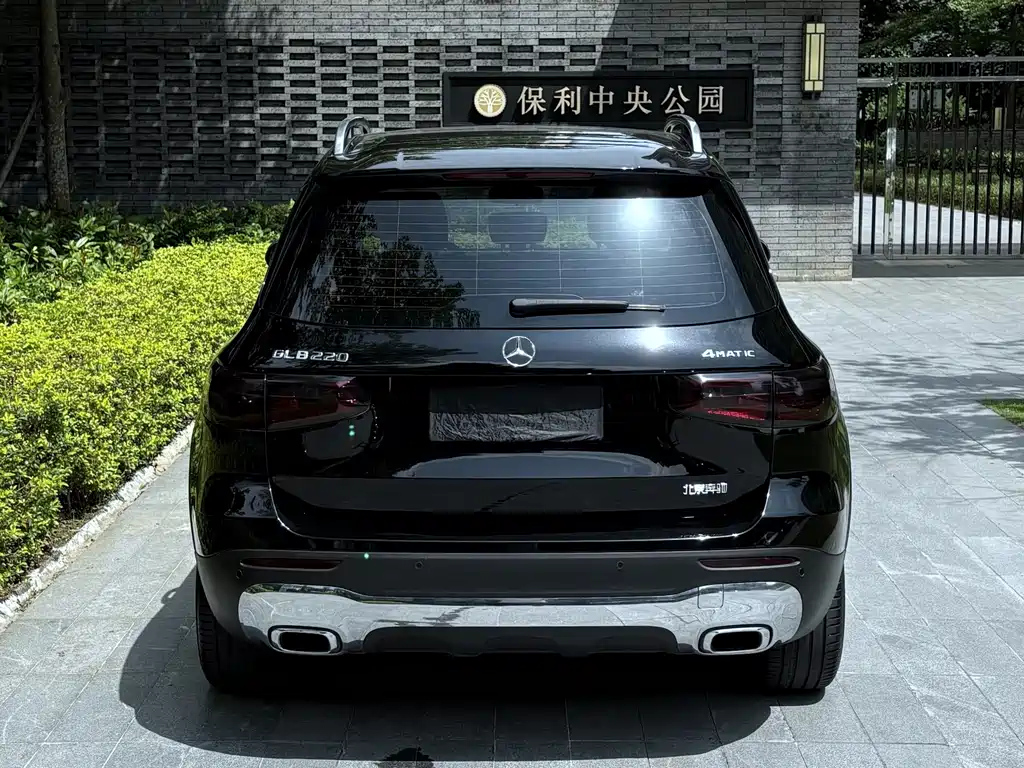 MERCEDES BENZ GLB 2021