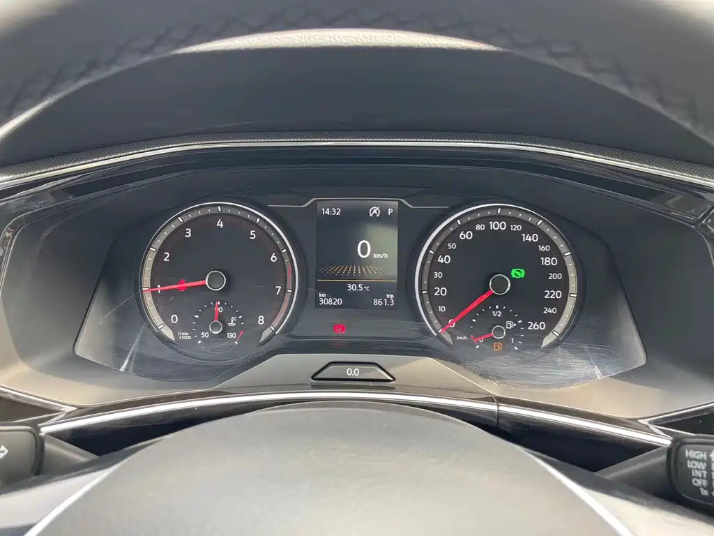 VOLKSWAGEN TAYRON 2022