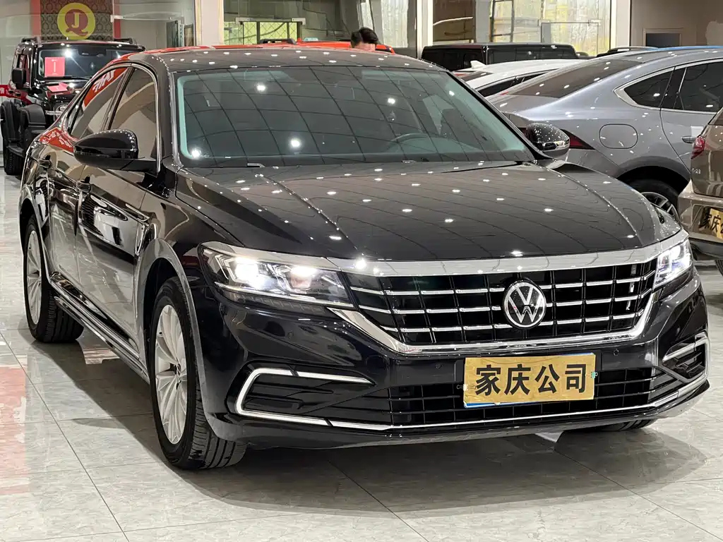VOLKSWAGEN PASSAT 2021