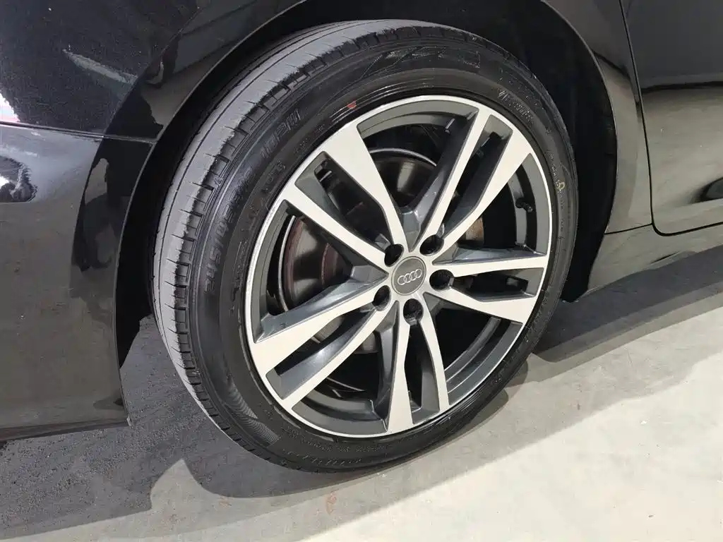 AUDI A6L 2020