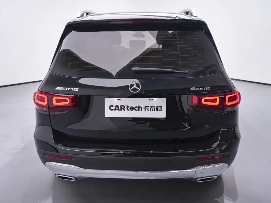 MERCEDES BENZ GLB 2023