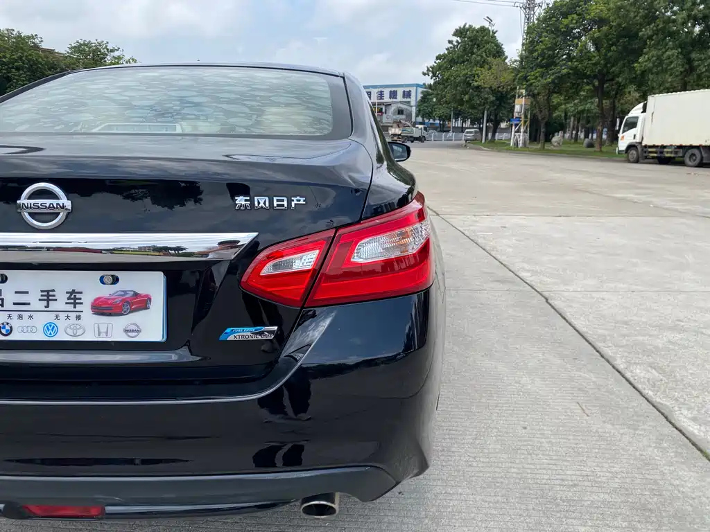NISSAN TEANA 2016