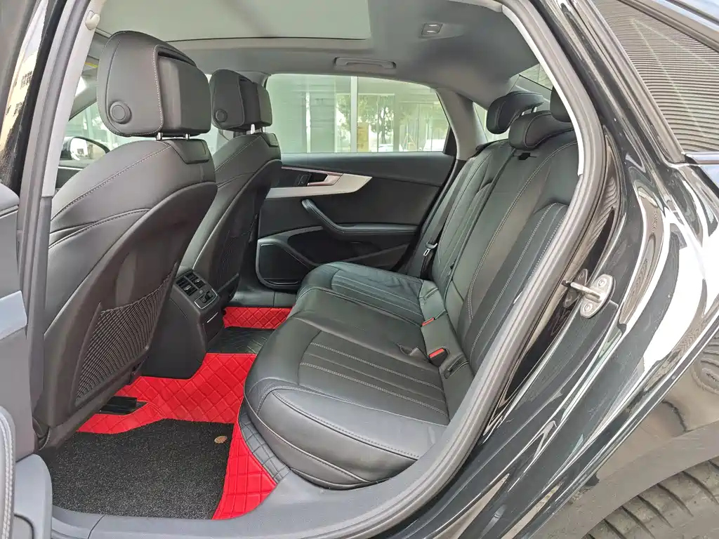 AUDI A4L 2022