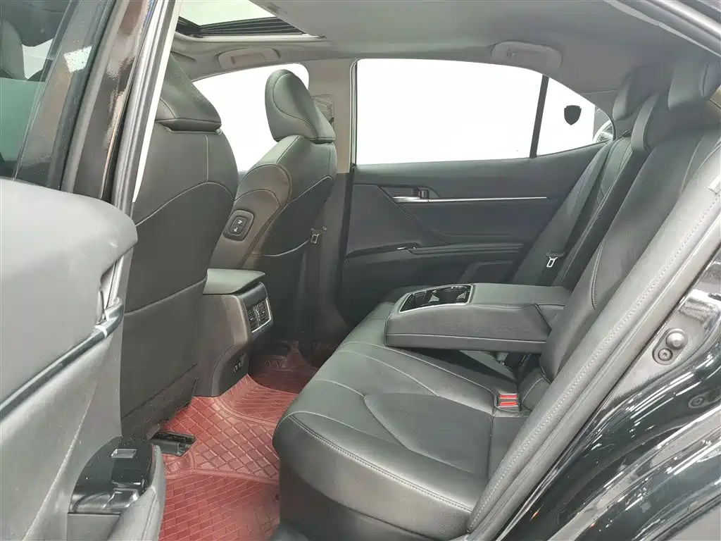 TOYOTA CAMRY 2022