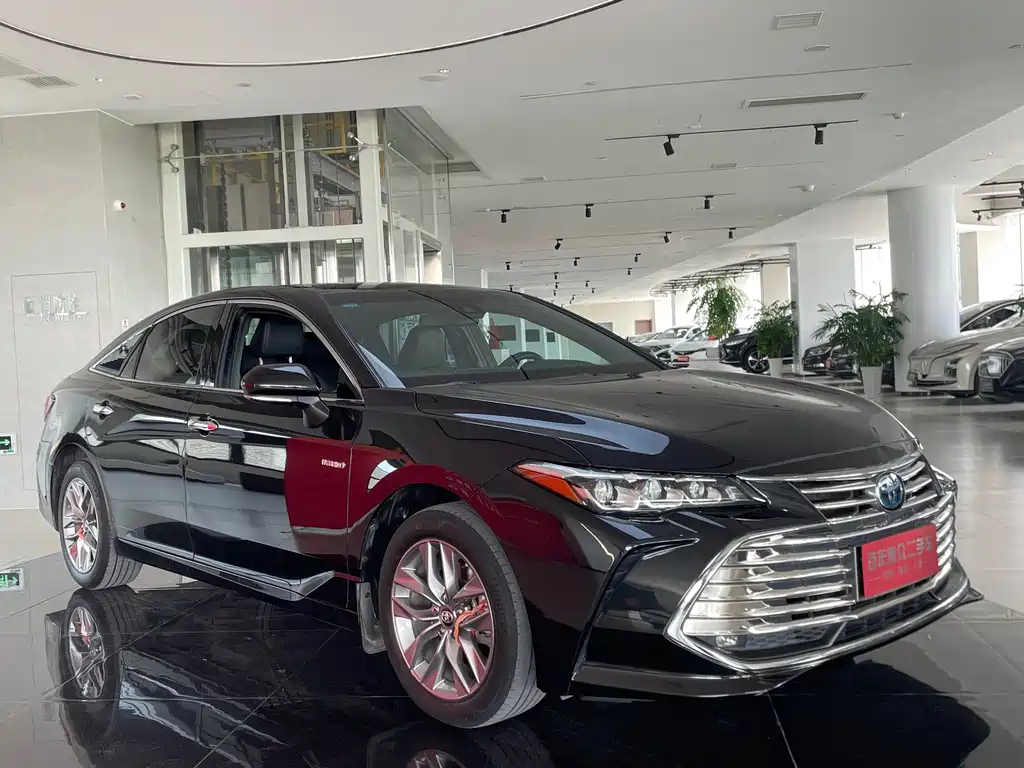 TOYOTA AVALON 2020