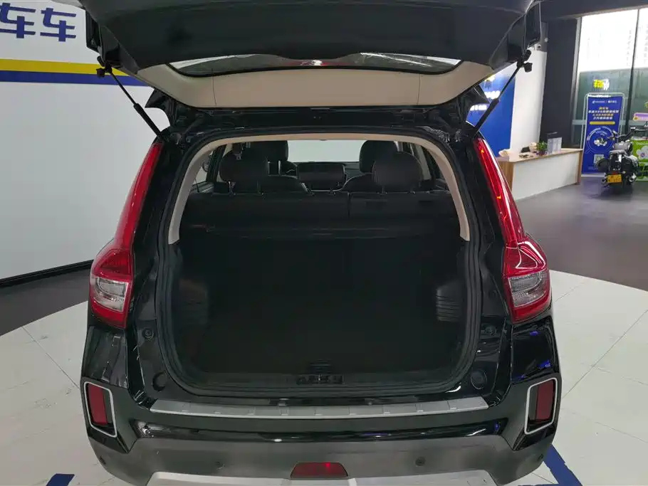 GEELY AUTO VISION X6 2017