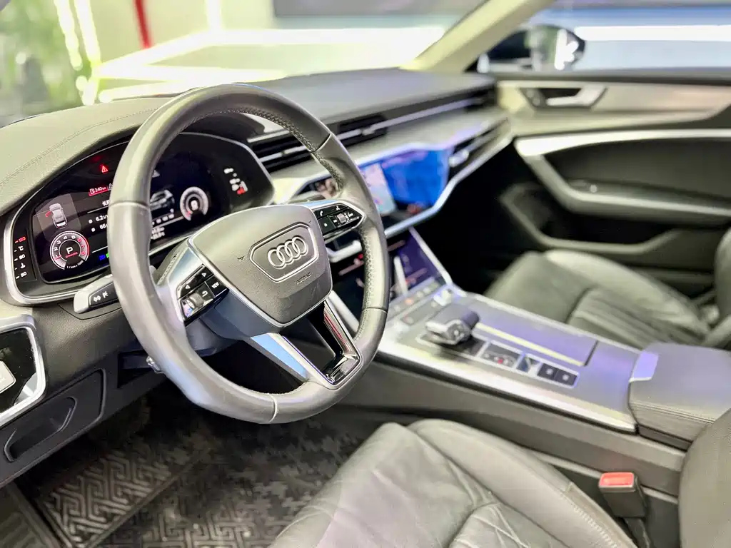 AUDI A6L 2020