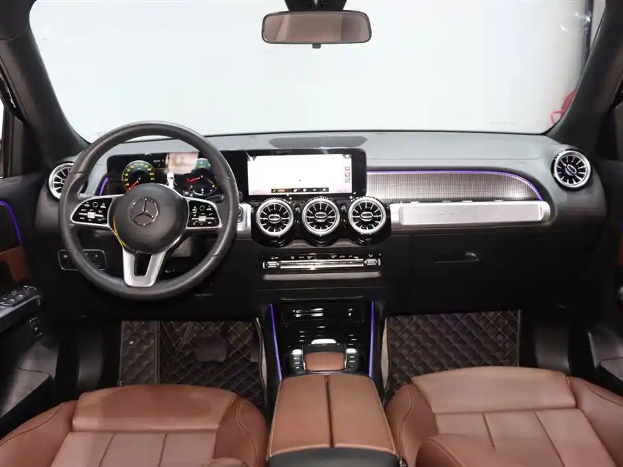 MERCEDES BENZ GLB 2022