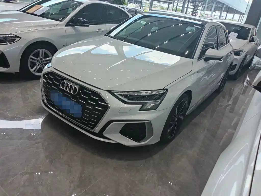 AUDI A3 2021