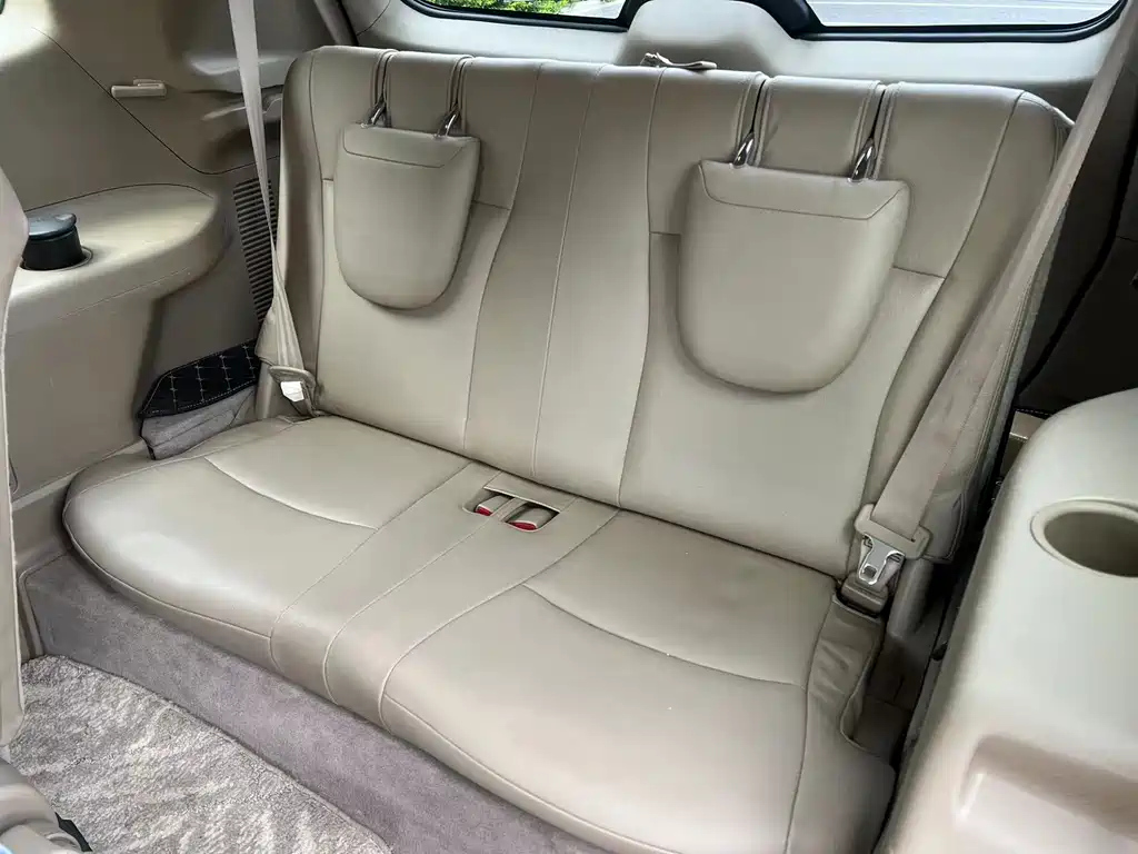 TOYOTA HIGHLANDER 2010