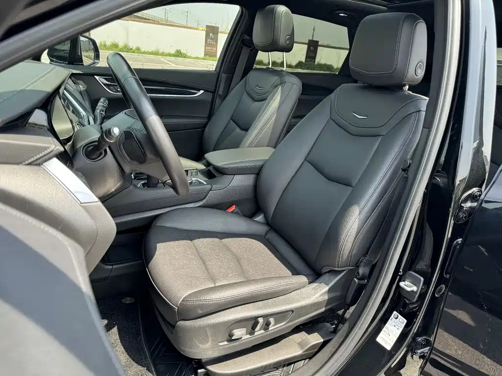 CADILLAC XT5 2022