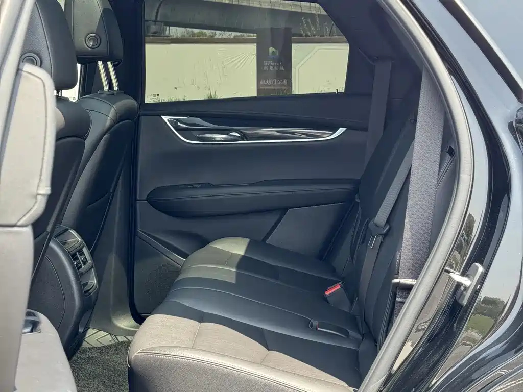 CADILLAC XT5 2022