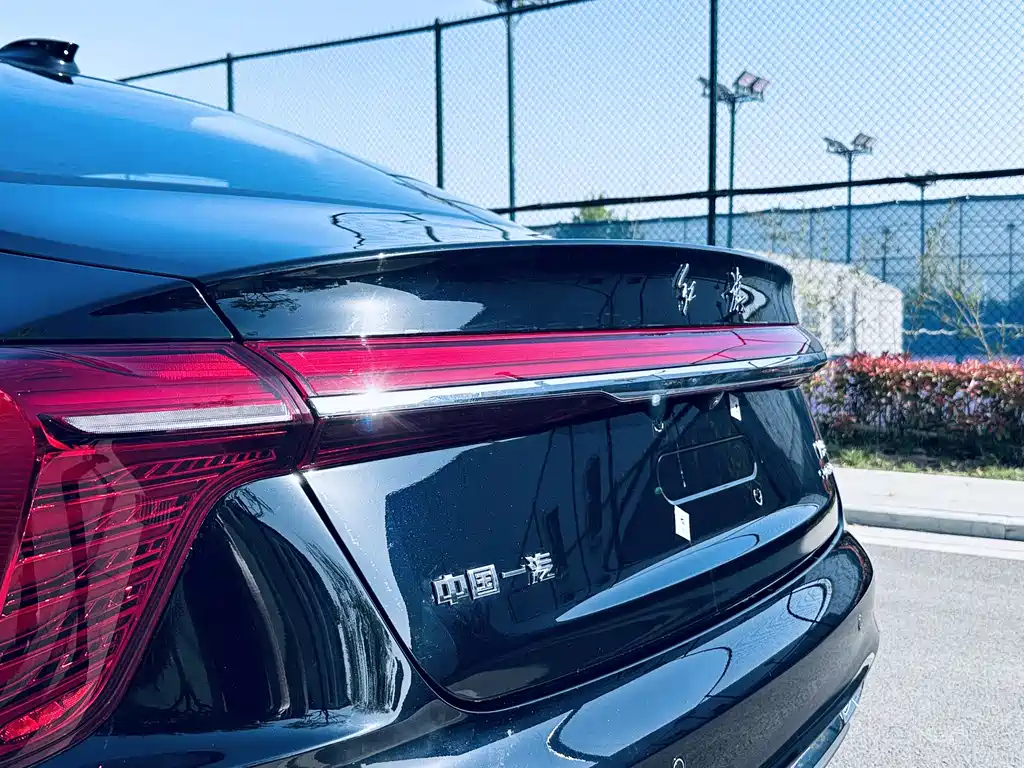 HONGQI H5 2024