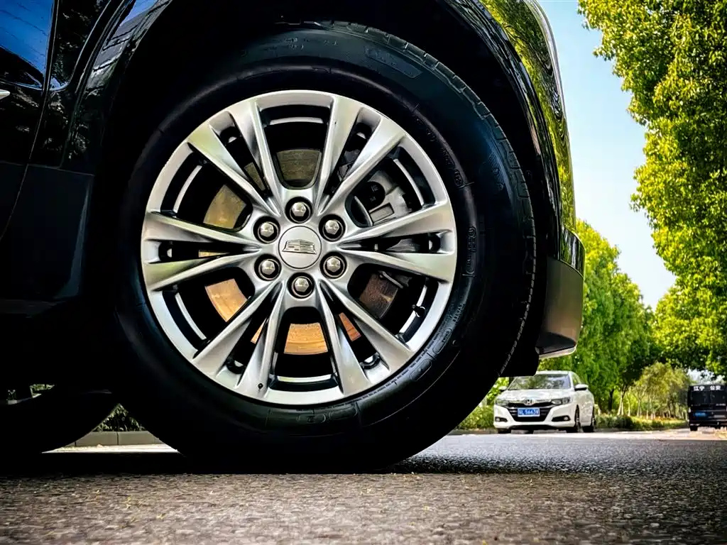 CADILLAC XT5 2021