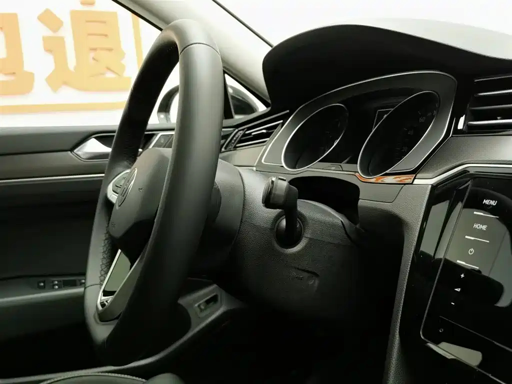 VOLKSWAGEN MAGOTAN 2021