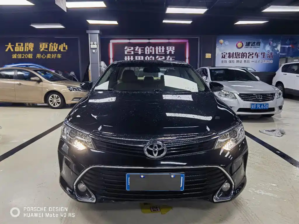 TOYOTA CAMRY 2017