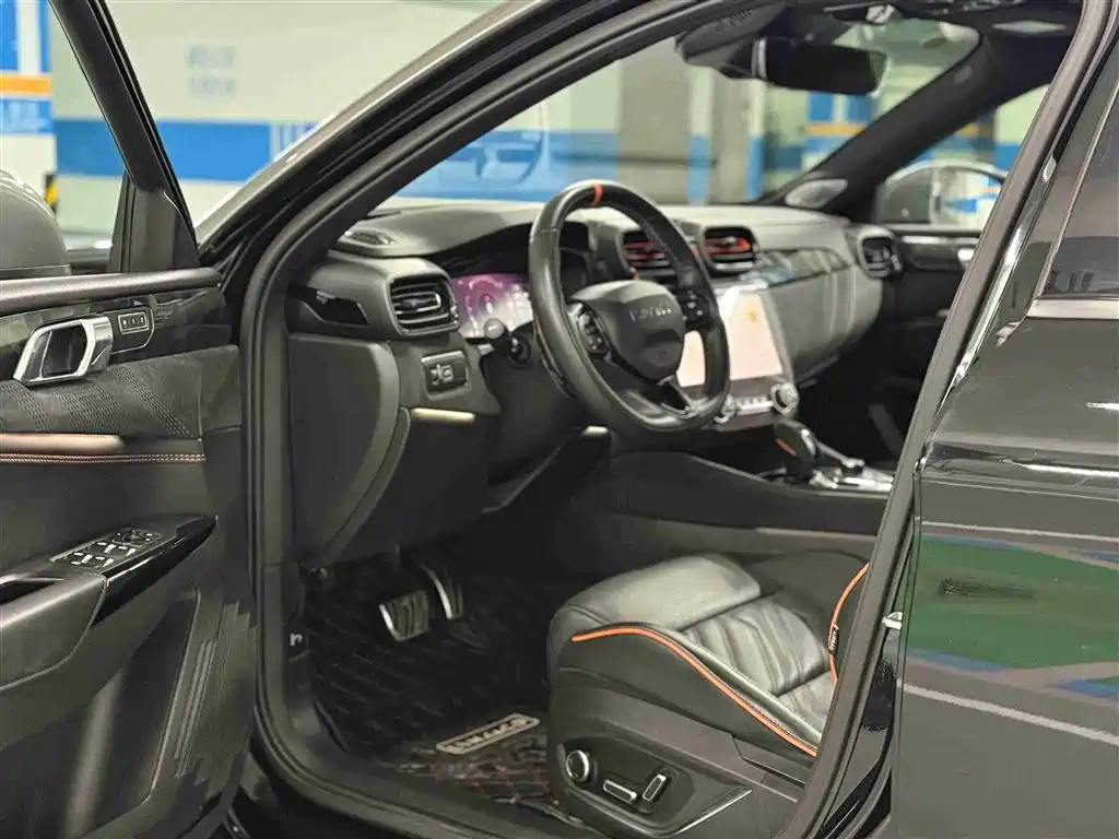 LYNK&CO 02 HATCHBACK 2021