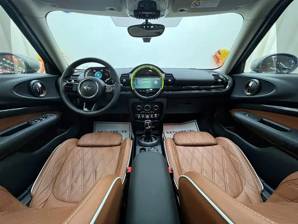 MINI CLUBMAN 2022