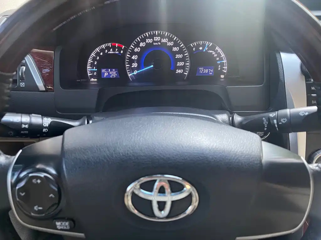 TOYOTA CAMRY 2014