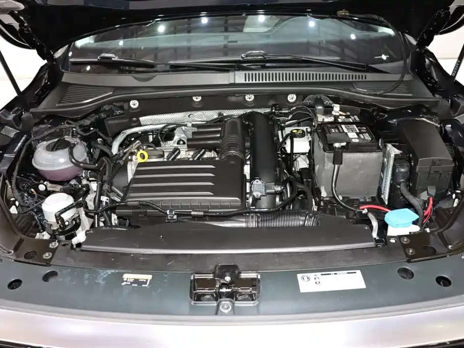 VOLKSWAGEN PASSAT 2022