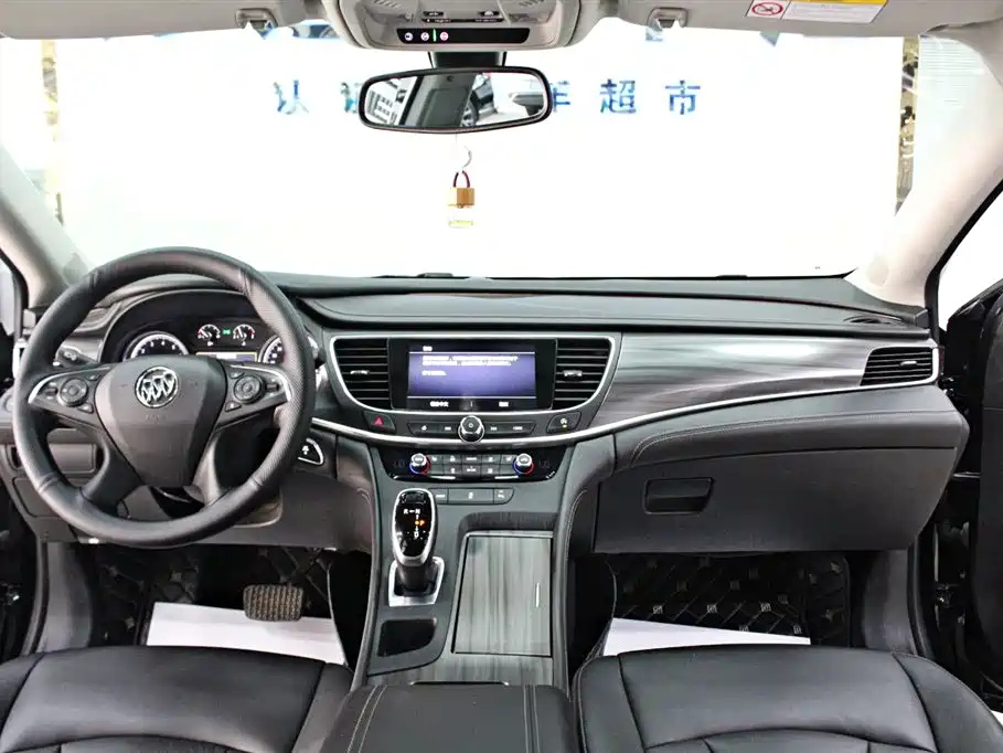 BUICK LACROSSE 2020